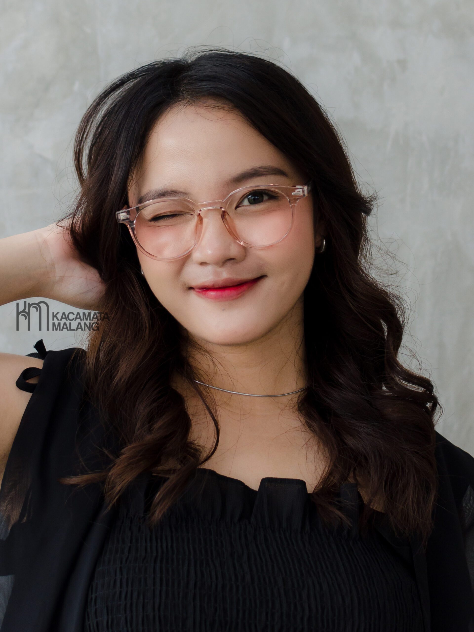 Kacamata Kotak Tebal Simple - Ananya 01